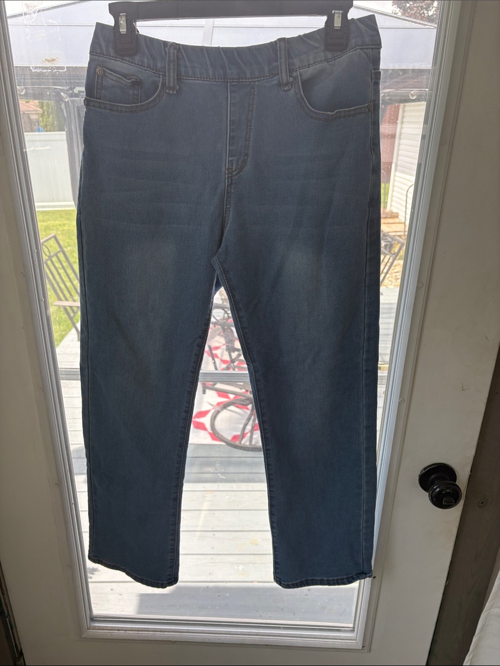 Women's Straight Leg Jeans in Dark Blue